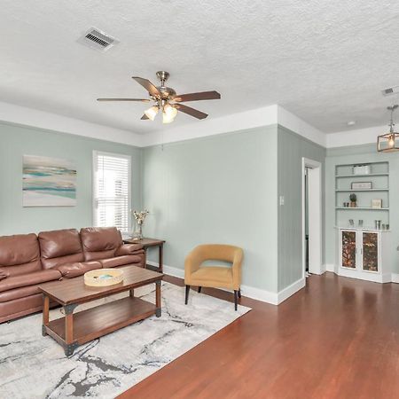 2 Kitchens,2 Living Rooms,4 Bedrooms-Close To All! Γκάλβεστον Εξωτερικό φωτογραφία