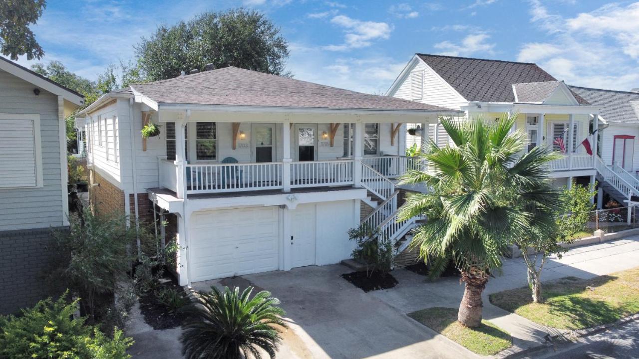 2 Kitchens,2 Living Rooms,4 Bedrooms-Close To All! Γκάλβεστον Εξωτερικό φωτογραφία