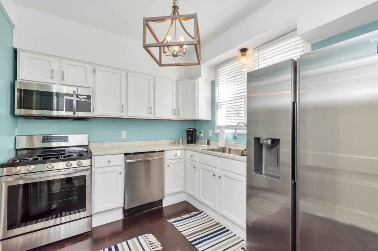 2 Kitchens,2 Living Rooms,4 Bedrooms-Close To All! Γκάλβεστον Εξωτερικό φωτογραφία