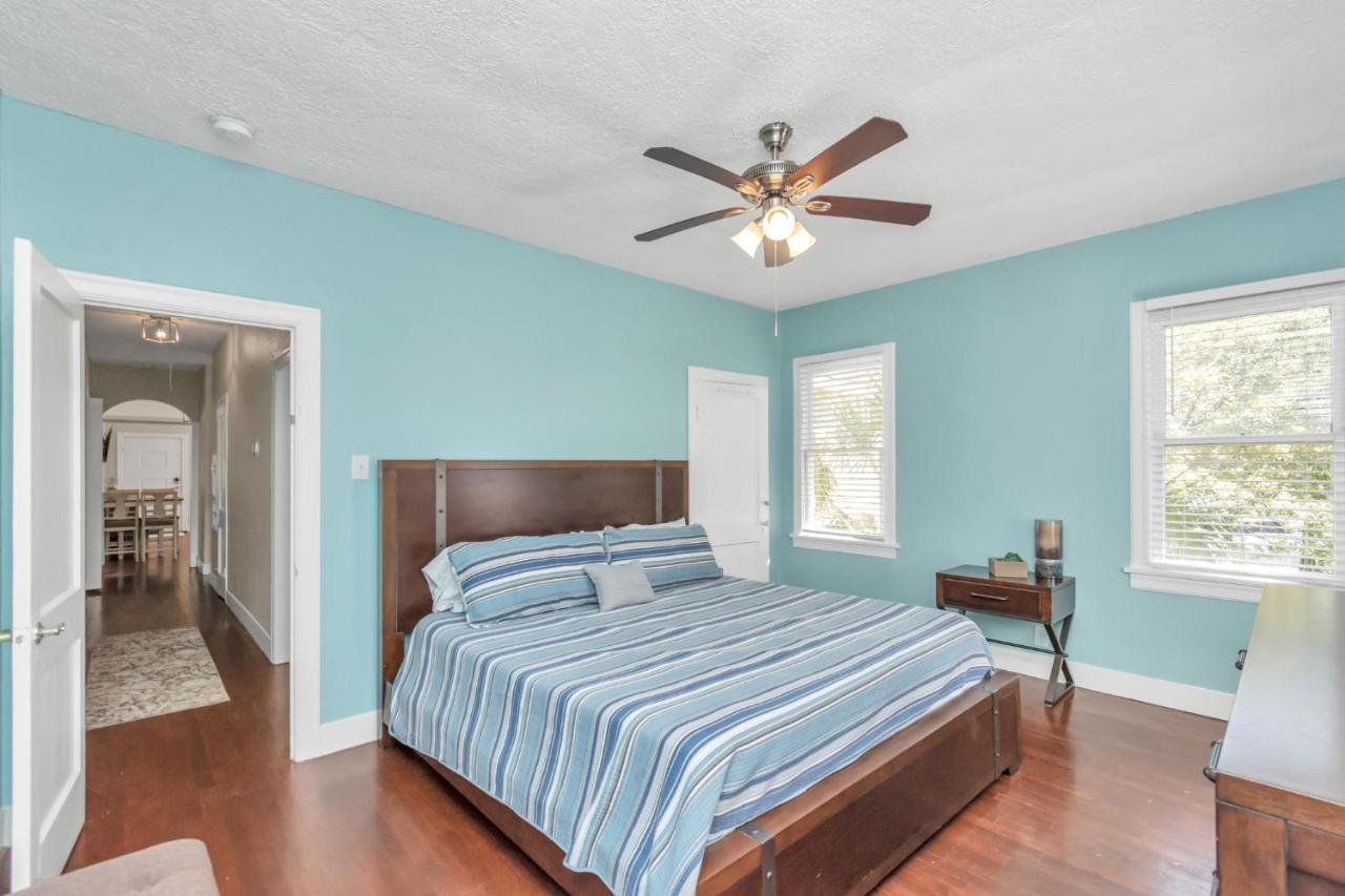 2 Kitchens,2 Living Rooms,4 Bedrooms-Close To All! Γκάλβεστον Εξωτερικό φωτογραφία