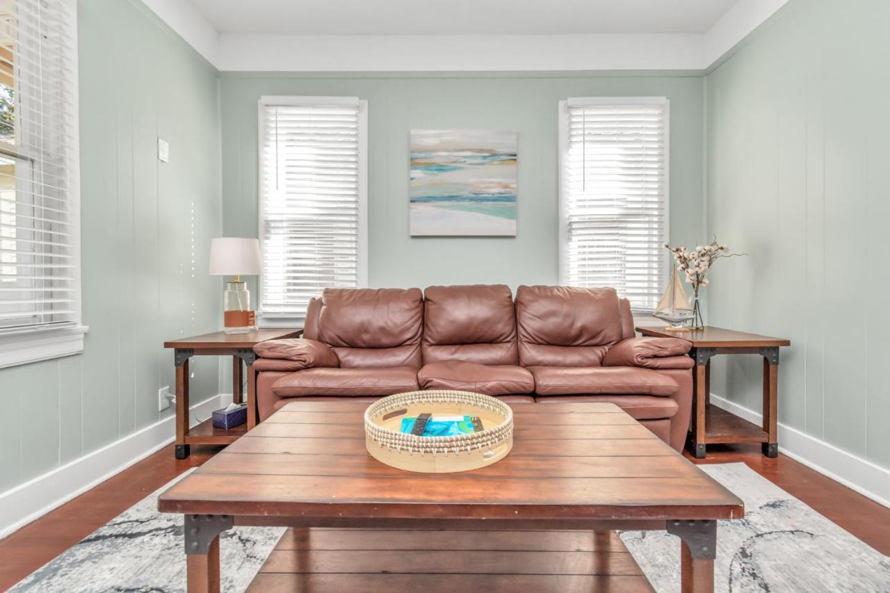 2 Kitchens,2 Living Rooms,4 Bedrooms-Close To All! Γκάλβεστον Εξωτερικό φωτογραφία